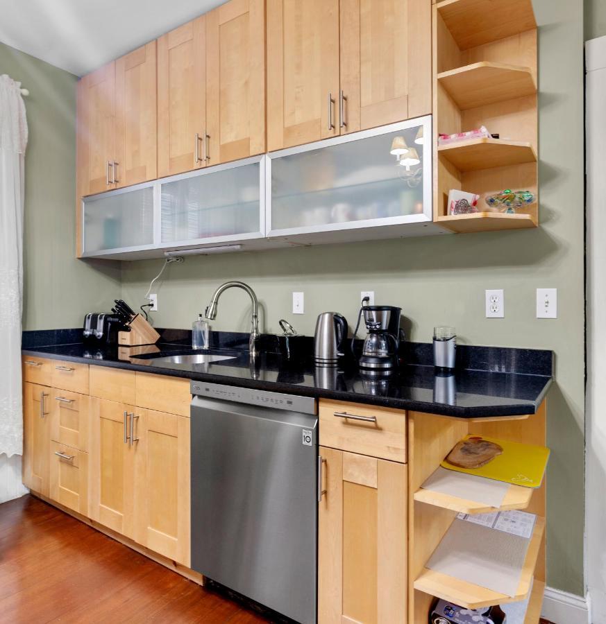 Bright & Spacious 2Br Apartment, Mins From Downtown Boston, Parking Zewnętrze zdjęcie