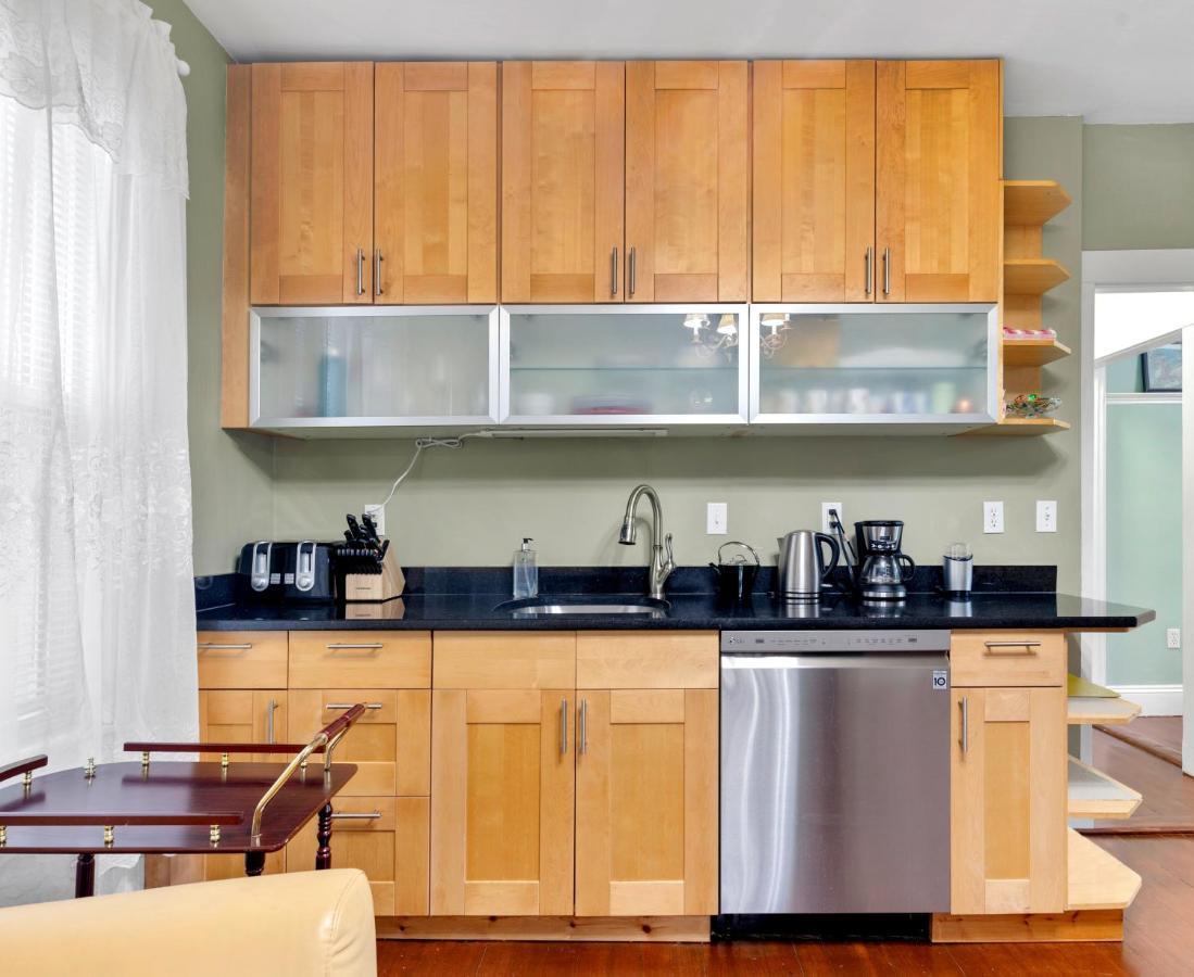 Bright & Spacious 2Br Apartment, Mins From Downtown Boston, Parking Zewnętrze zdjęcie
