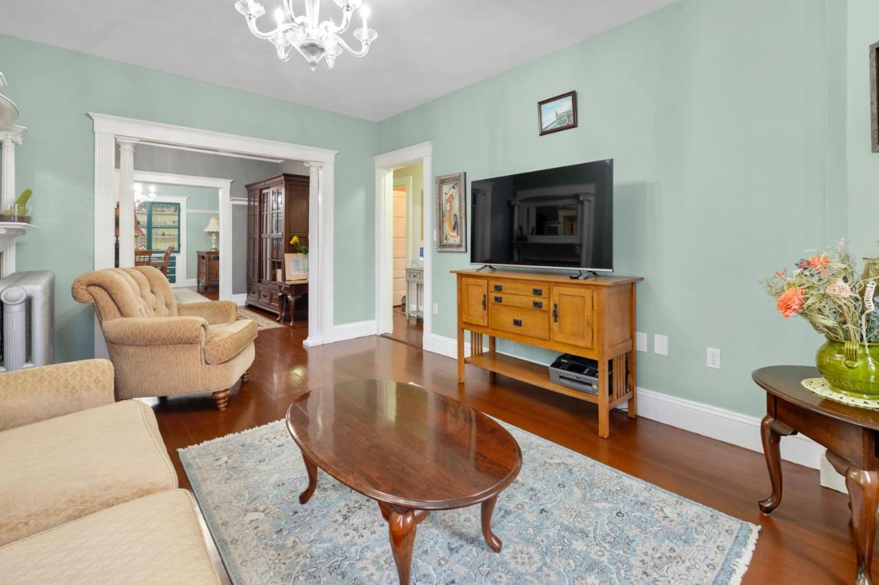 Bright & Spacious 2Br Apartment, Mins From Downtown Boston, Parking Zewnętrze zdjęcie